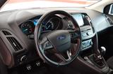Ford Focus Turnier ST Sport | Navi | Bi-Xenon |18`Alu - Ford Focus Sport mit Benzin-Antrieb