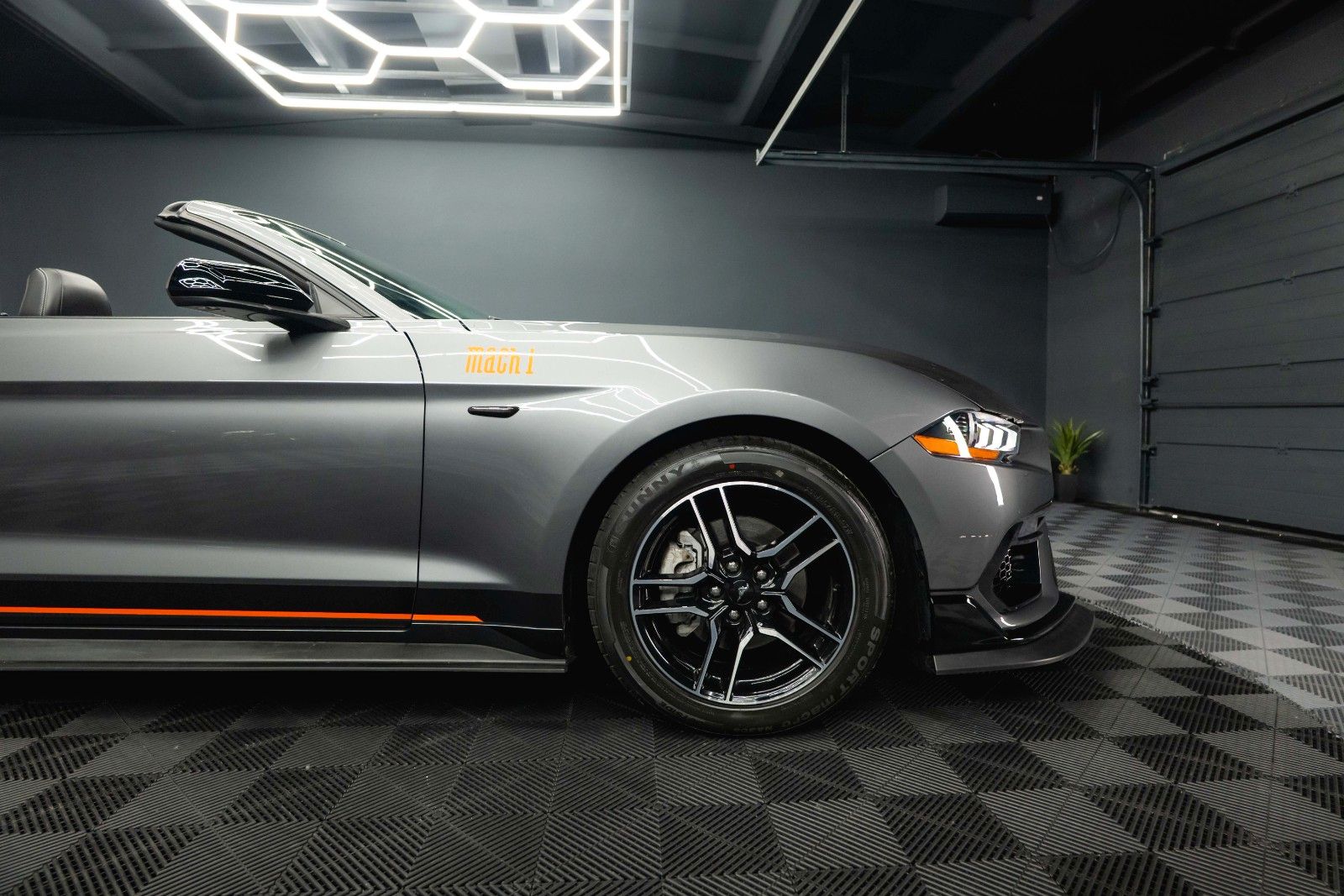 Fahrzeugabbildung Ford Mustang Shelby 500 GT Cabrio MACH 1 PREMIUM 19%