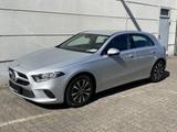 Mercedes-Benz A 200 DCT Aut. Business RKam Shz Tmat DAB Nav - Mercedes-Benz A 200 mit Benzin-Antrieb
