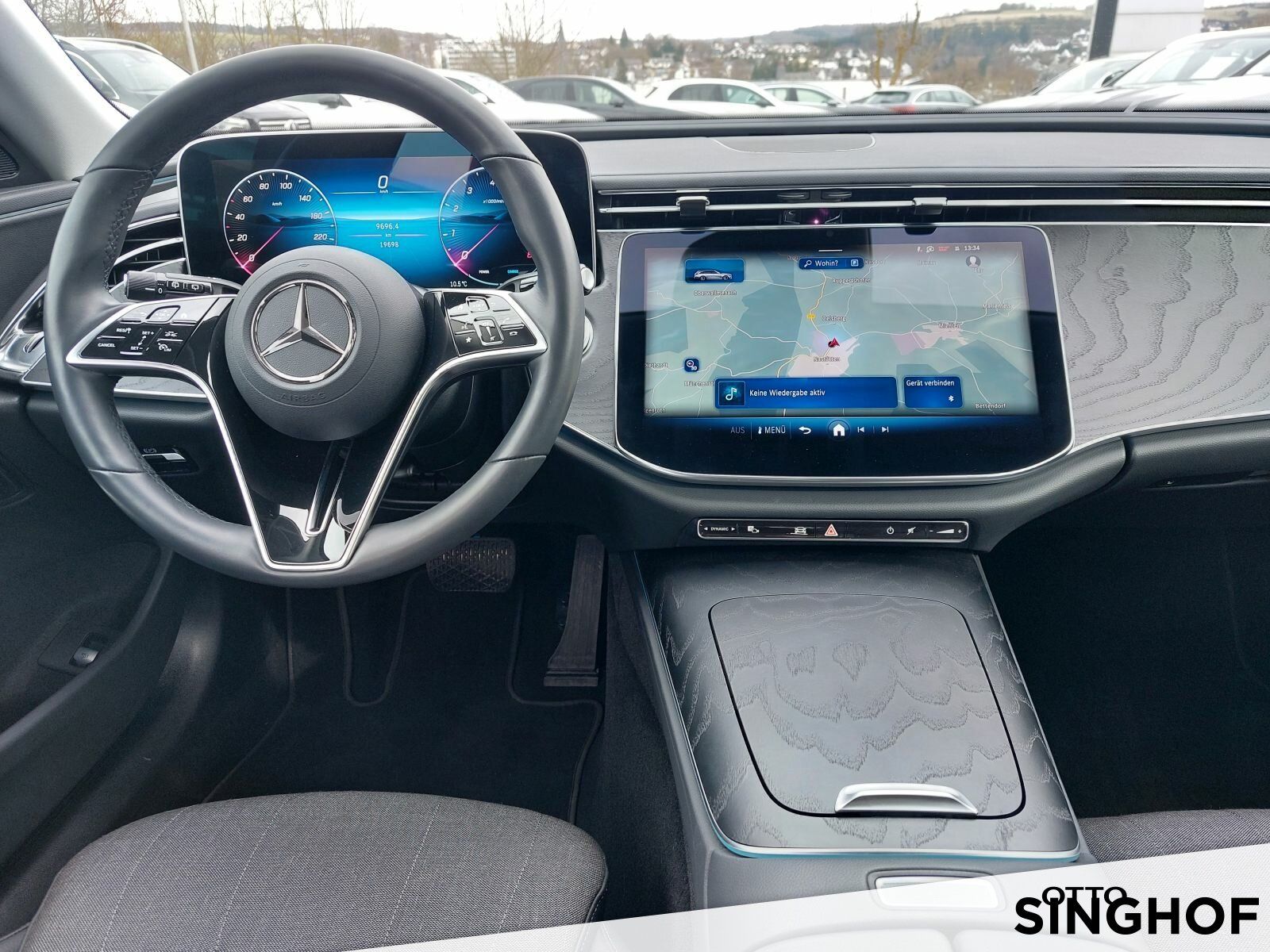 Fahrzeugabbildung Mercedes-Benz E 200 T Avantgarde +Distronic+LED+Rü Kamera+MBUX