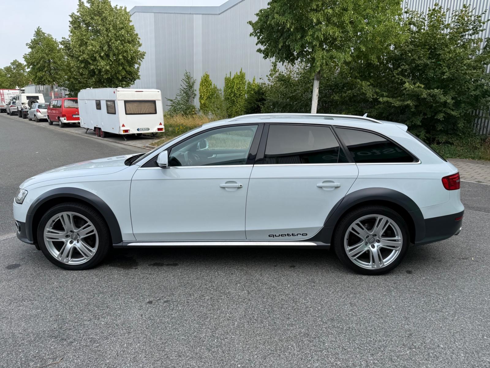 Audi A4 Allroad quattro 2.0 TFSI*Bi-Xenon*Navi*TüvNeu