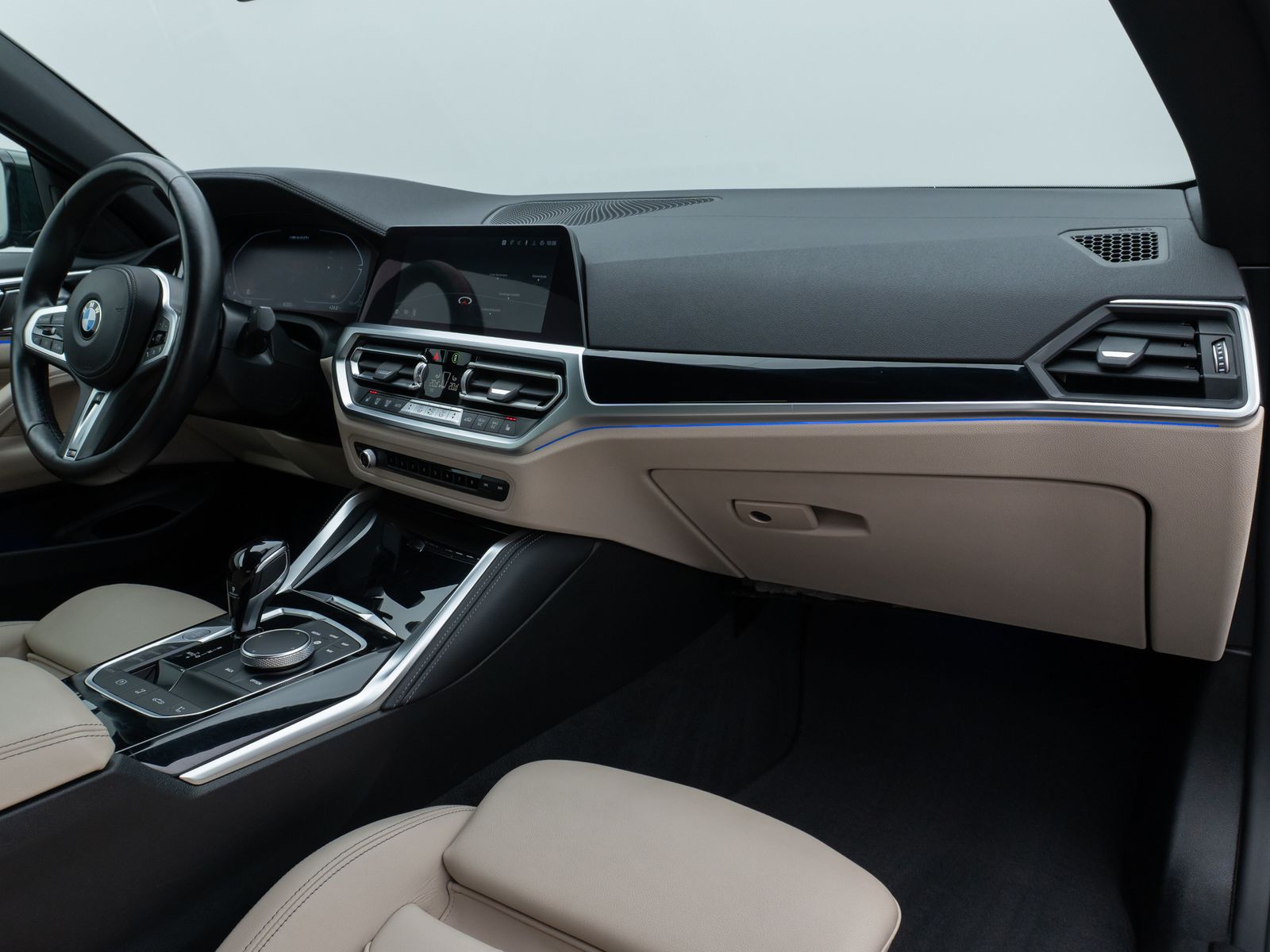 Fahrzeugabbildung BMW M440i Kamera Laser HUD DAB HiFi Komfort Alarm 19