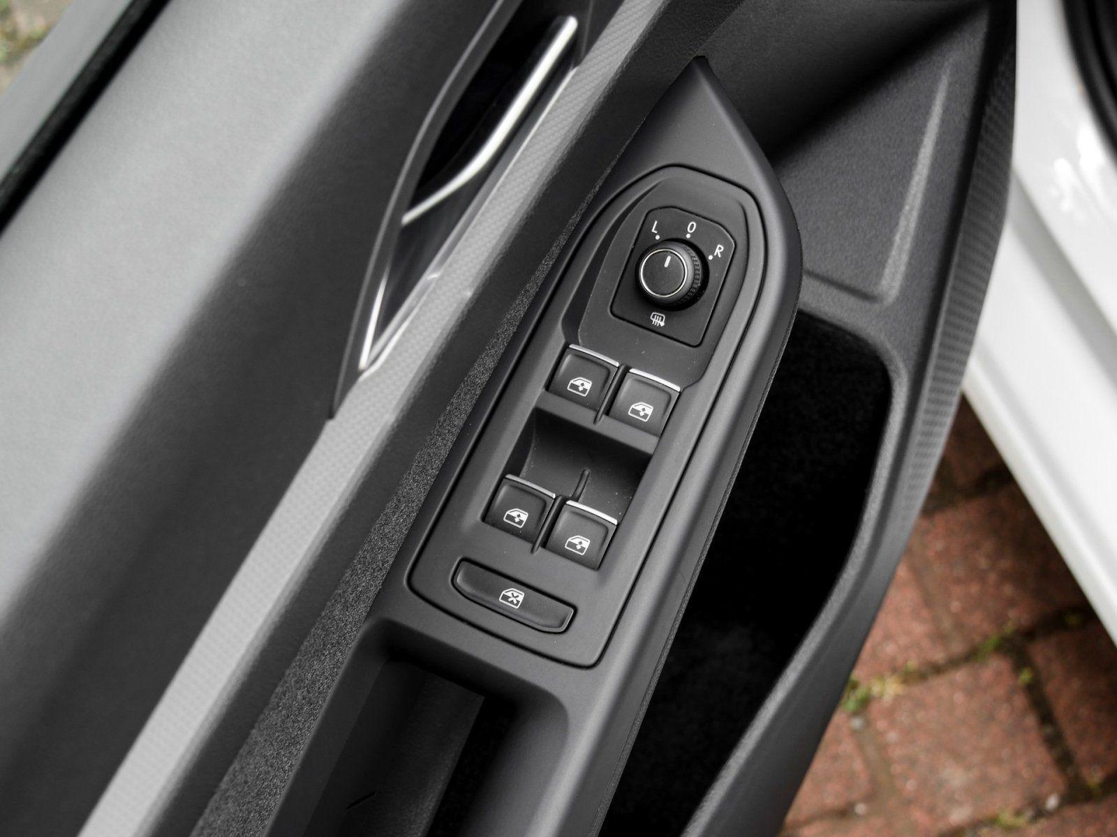 Volkswagen Golf VIII 2.0 TDI Move SHZG APP CARPLAY Ambiente, миниатюра 14