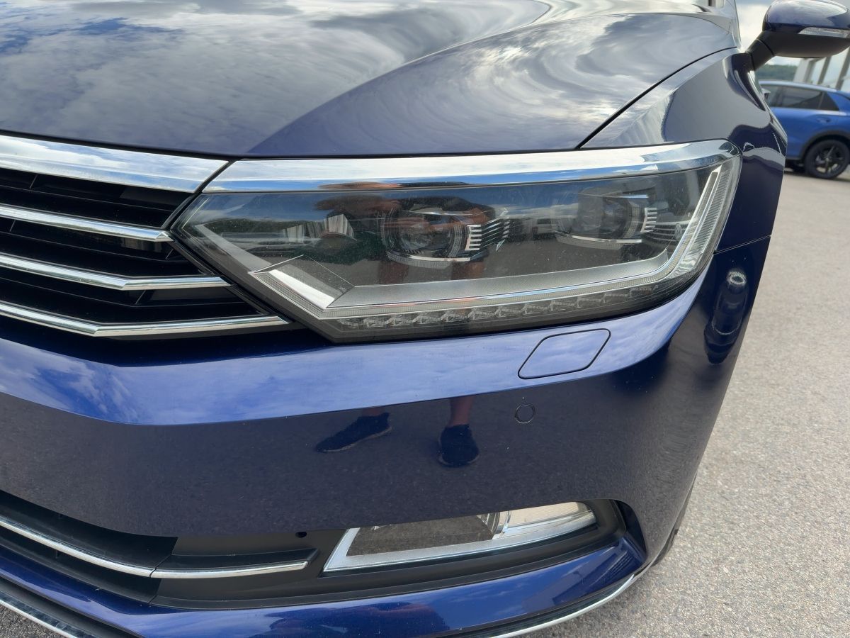 Volkswagen Passat Variant 2.0 TSI DSG Highline Navi LED Pan foto 19