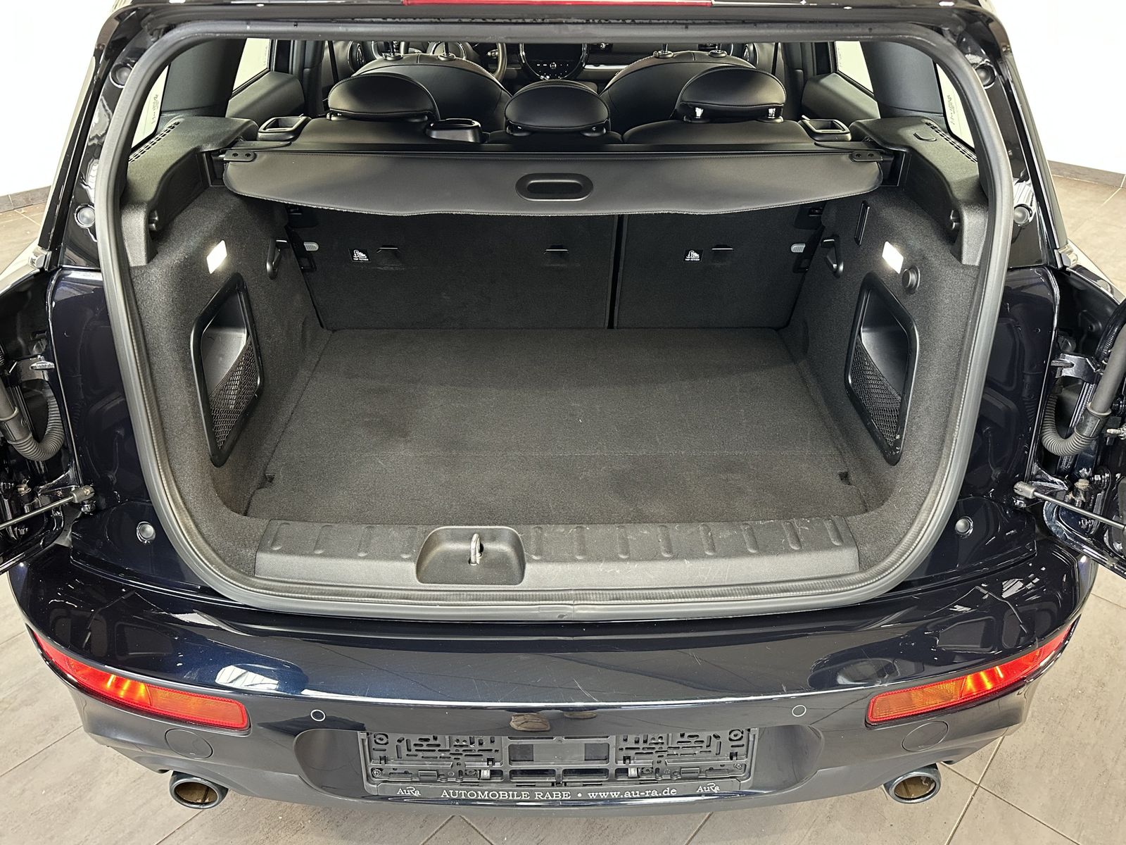 Fahrzeugabbildung MINI Cooper S Clubman Aut. NAV+LED+AHK+H&K+KAMERA+PP