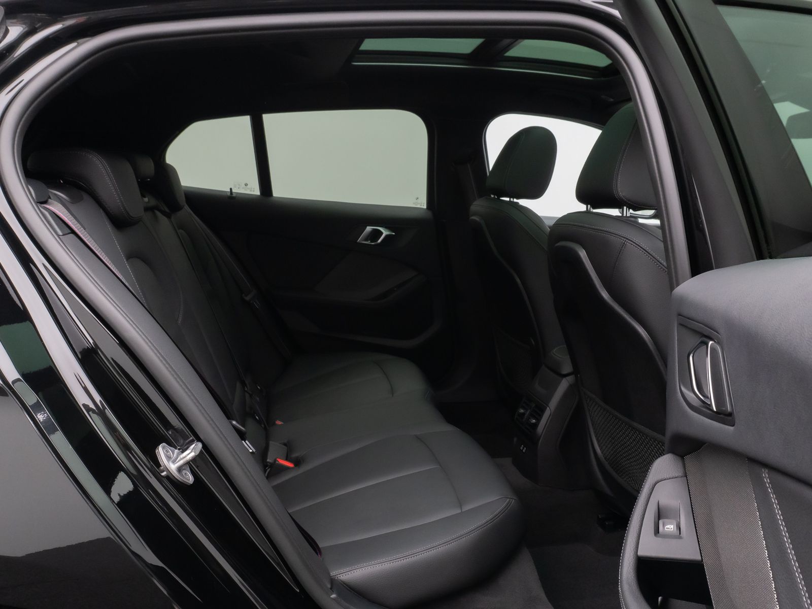 Fahrzeugabbildung BMW 120i M Sport Pro Panorama Kamera DAB H/K Komfort
