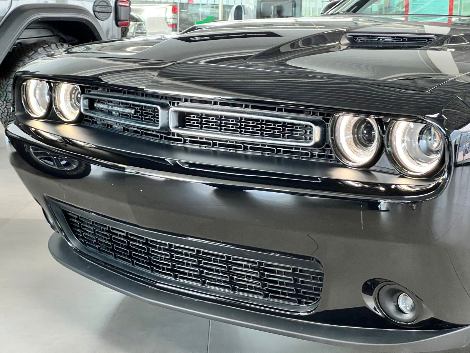 Fahrzeugabbildung Dodge Challenger SXT V6 Navi Carplay 1.Hand Unfallfrei