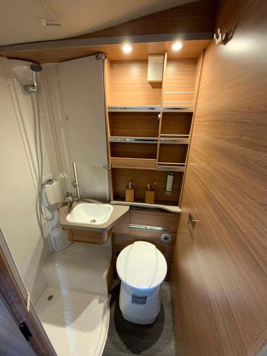 Fahrzeugabbildung Weinsberg CaraSuite 650 MEG