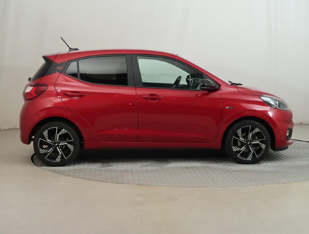 Fahrzeugabbildung Hyundai i10 1.2 Trend - Navi, Kamera h, Lenkrad-,Sitzhzg