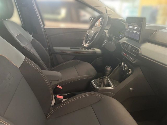 Fahrzeugabbildung Dacia Sandero III Stepway Extreme Technik+Driving-Pake