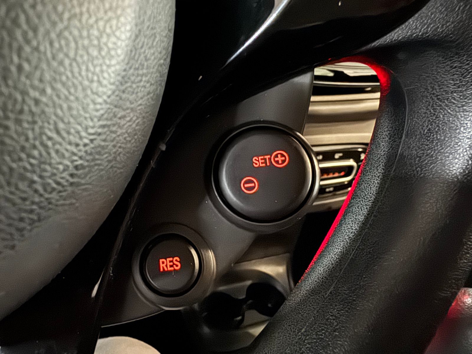 Fahrzeugabbildung Smart ForTwo Coupe 52 KW FACELIFT TEMPOMAT KLIMA SHZT