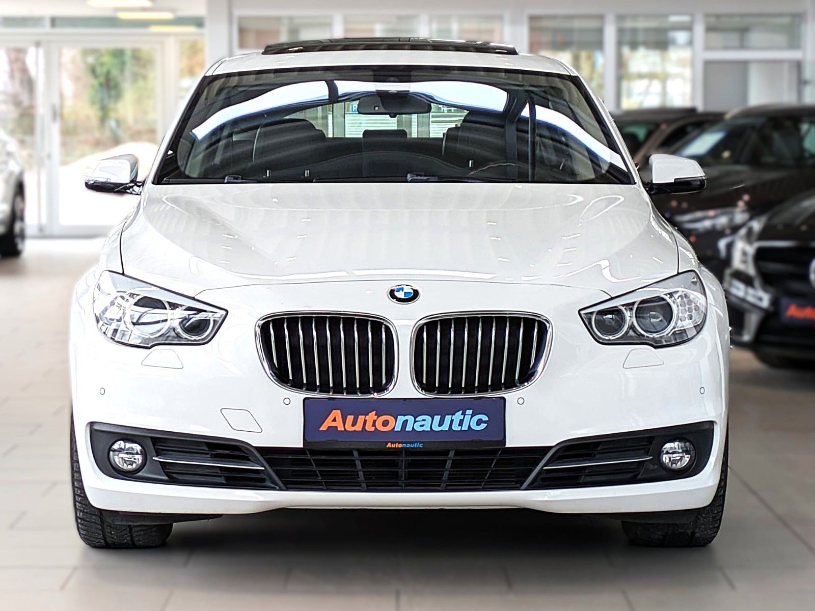 Fahrzeugabbildung BMW 530d GT xDRIVE LEDER PANO NAVI HiFi HUD STANDH.