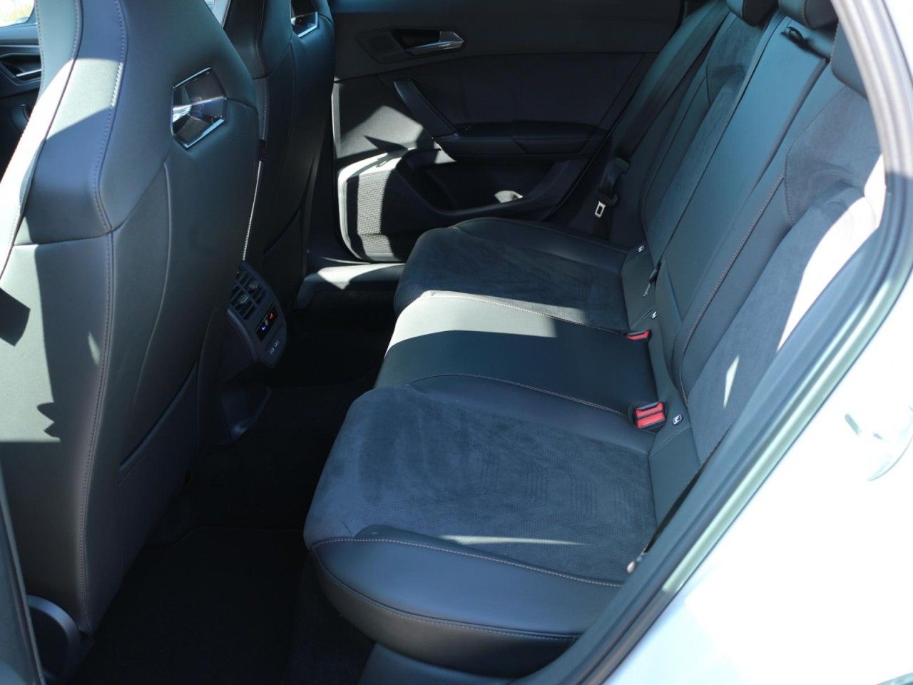 Fahrzeugabbildung CUPRA Formentor VZ 2.0 TSI DSG 4Drive