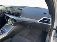BMW 330 - Vorschau Bild 13