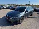 Skoda Octavia Combi RS 2.0 TSI DSG Navi 1.Hand SHG - Skoda Octavia mit Benzin-Antrieb: Kombi, 1.2