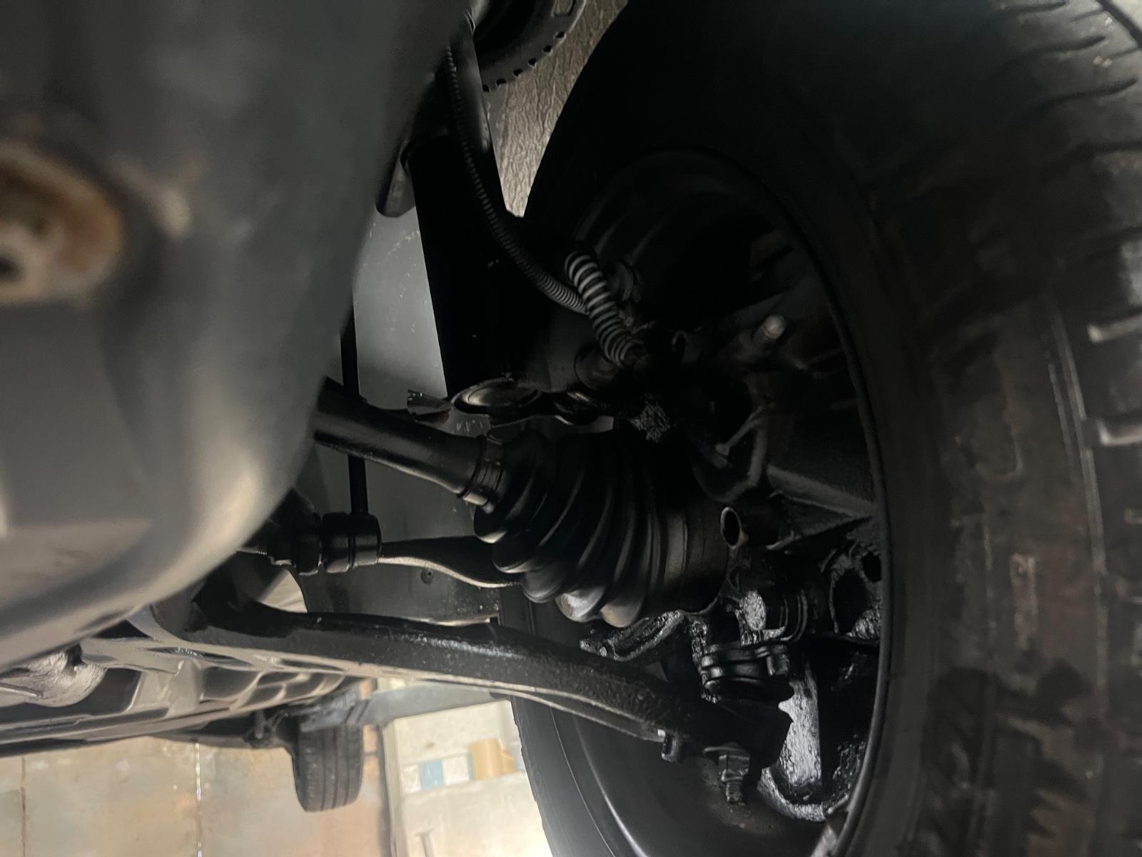 Volkswagen Transporter 2012 — photo 12