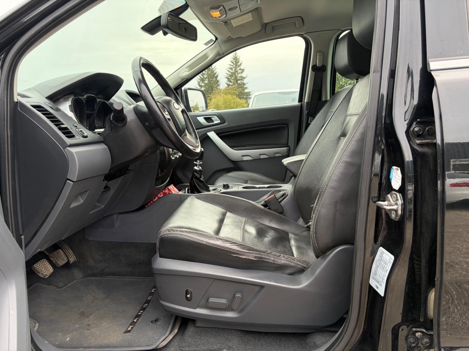 Ford Ranger Limited Double Cab 3.2 TDCi 5 cyl. 200 ch BVM 4x4 / 125 217 km / Cuir / GPS / Caméra / Attelage 3,35 t