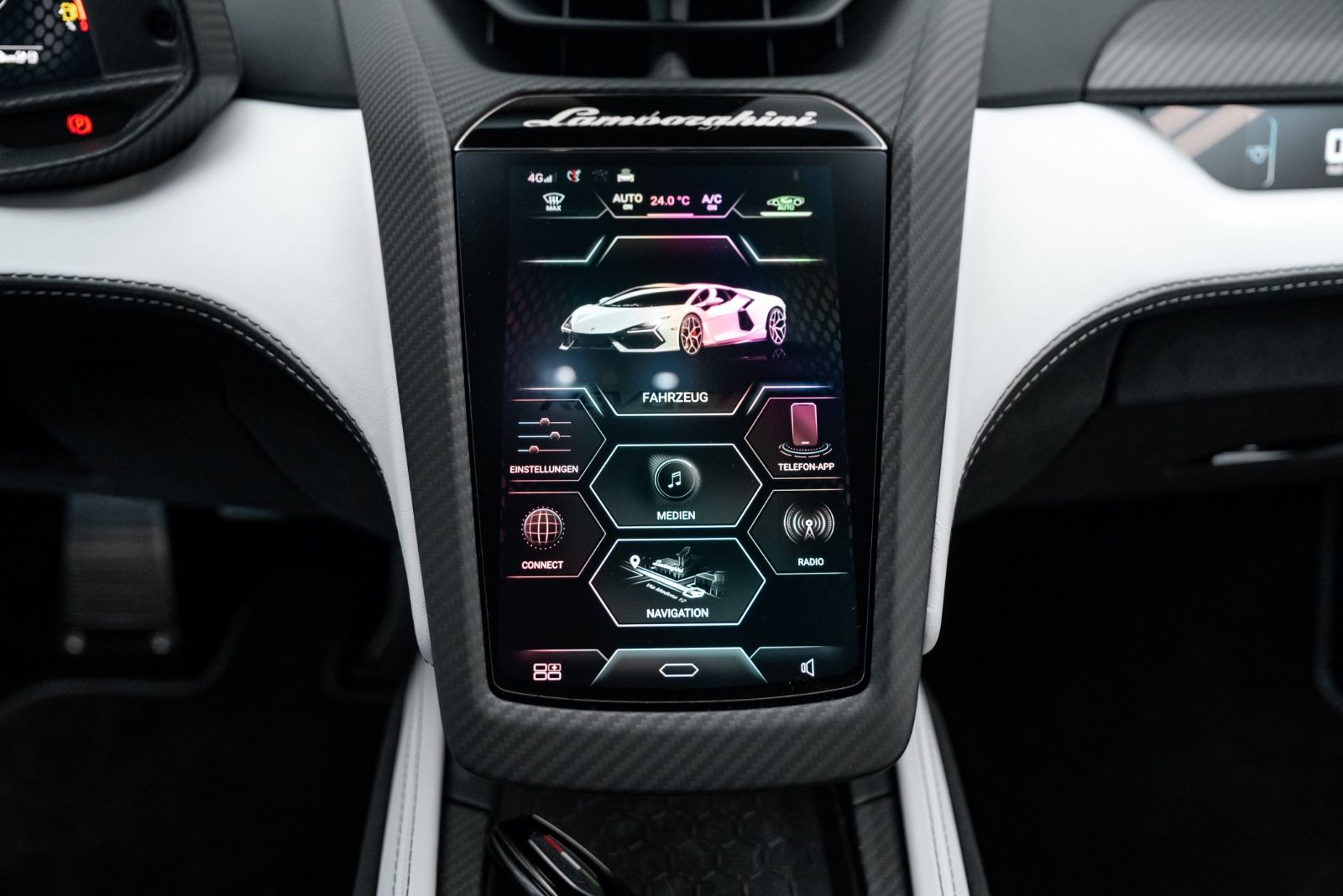 Fahrzeugabbildung Lamborghini REVUELTO CARBON/CAM/PASS DISPLAY