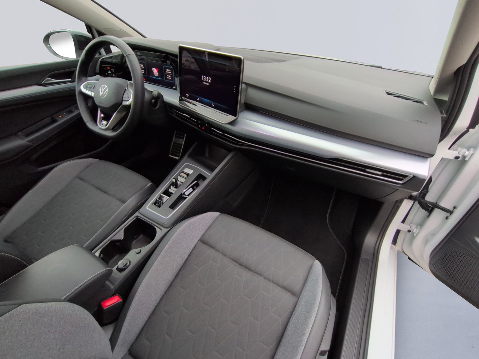 Golf VIII 1.5 eTSI DSG Goal LED+PANO+AHK