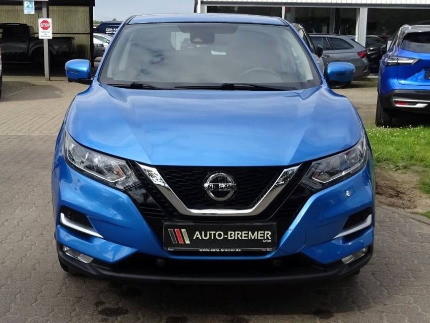 Fahrzeugabbildung Nissan Qashqai 1,3 DIG-T  N-Connecta