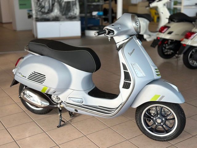 Vespa GTS 300 Super Tech DEUTSCH