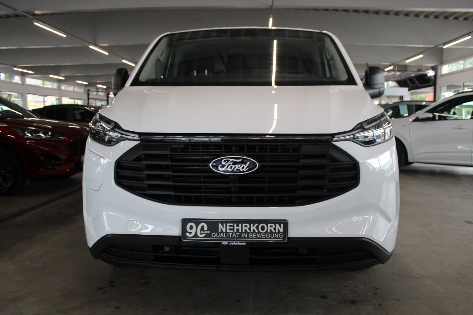 Fahrzeugabbildung Ford Transit Custom TREND PHEV L1 LED NAVI Technolog