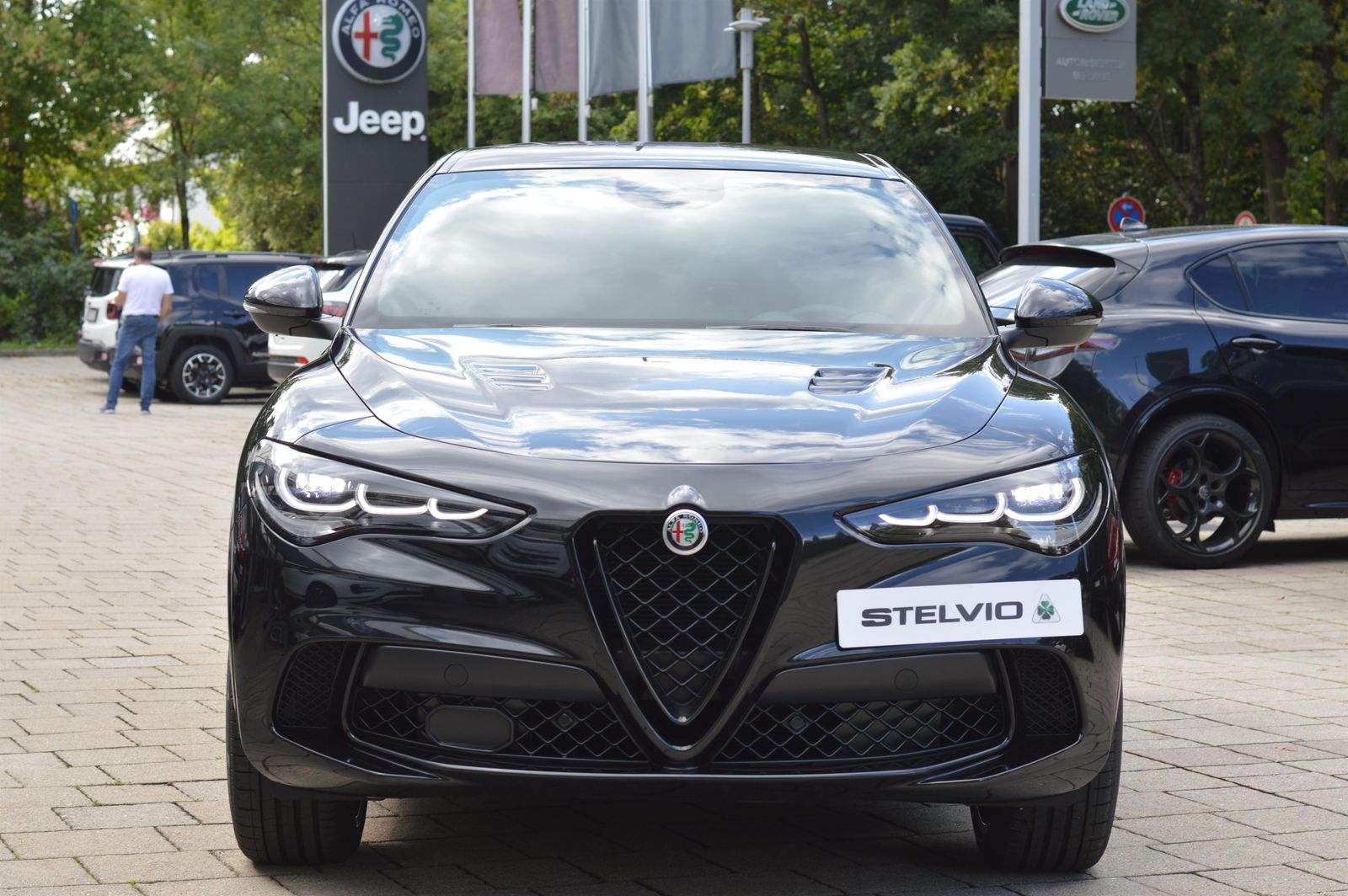 Alfa Romeo Stelvio - Bild 2