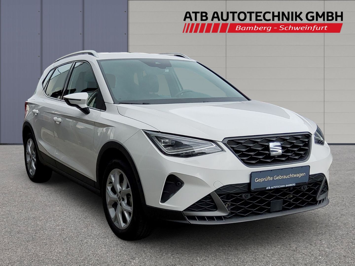 Fahrzeugabbildung SEAT Arona FR, Sportsitze, Einparkhilfe,Navi, Shz, Ka