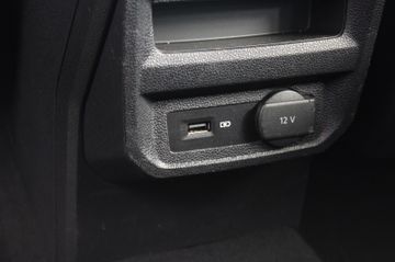 Volkswagen Tiguan - 10