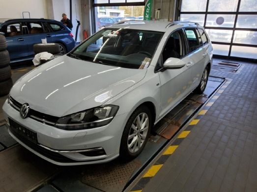 Fahrzeugabbildung Volkswagen Golf VII Variant 14TSI DSG JOIN ANHZV KAMERA PDC