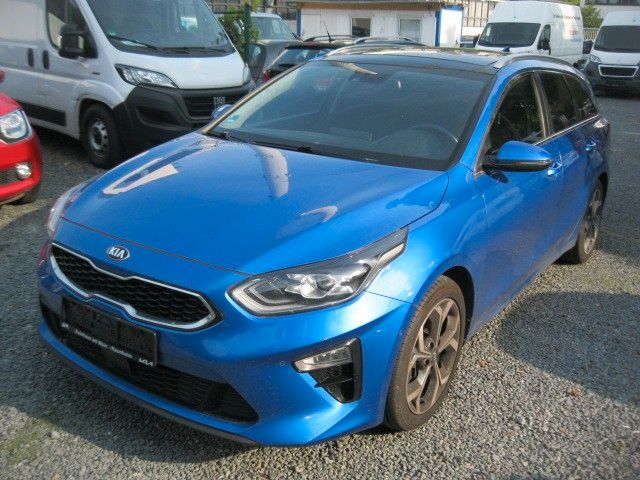 Kia ANDERE Ceed Sportswagon Platinum Edition