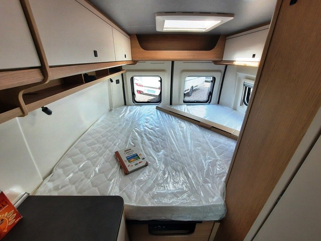 Fahrzeugabbildung Hobby ONTOUR Van 600 FT Solaris Verfüg./Sparen Sie 11.