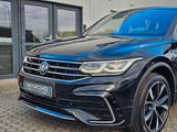 Volkswagen Tiguan Allspace R-Line 4Motion*7Sitze*Leder*Navi - Volkswagen Gebrauchtwagen in Oldenburg