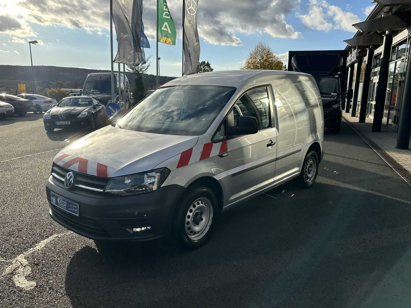 Fahrzeugabbildung Volkswagen Caddy 1.6 TDI Klima Navi 8Räder Trennwand klappb