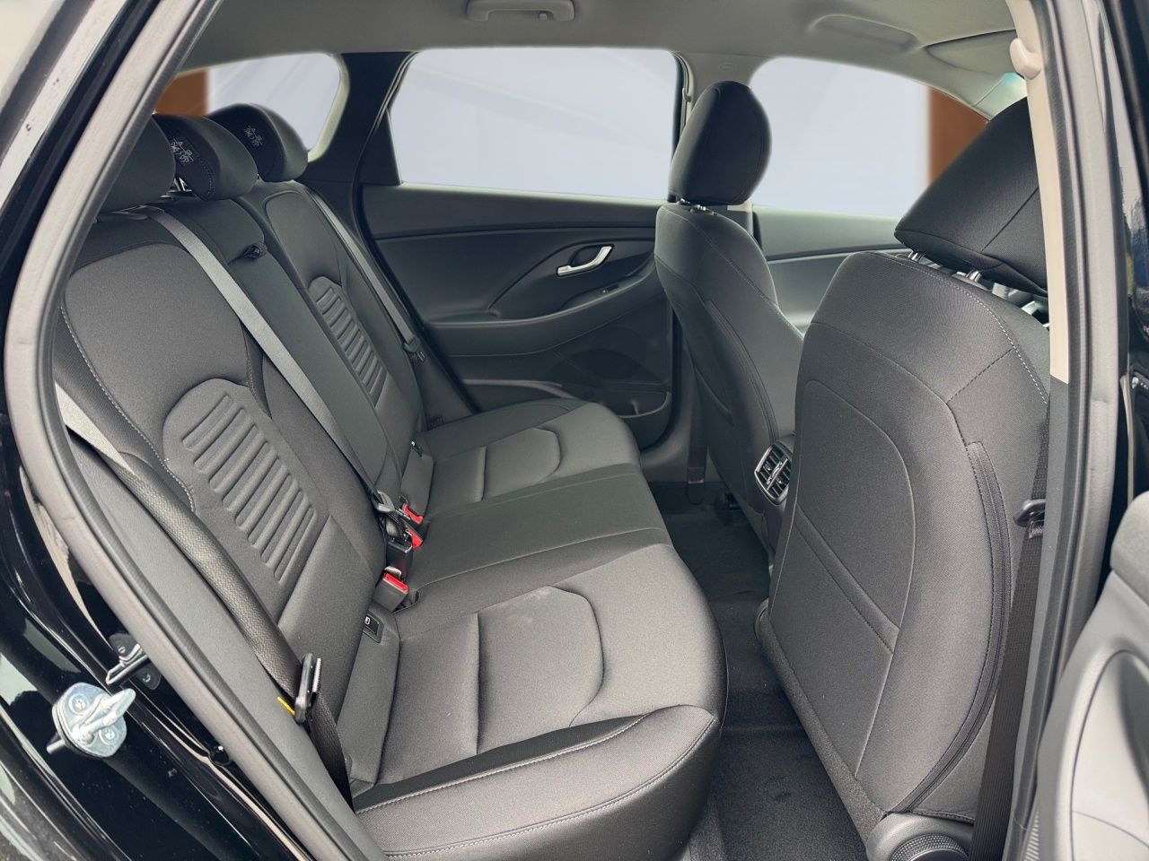Fahrzeugabbildung Hyundai i30 ADVANTAGE LED*SHZ*LHZ*KAMERA*NAVI*USB*2Z-KL*