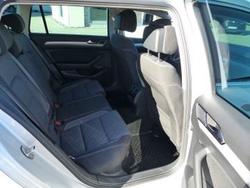 Volkswagen Passat Variant - 12