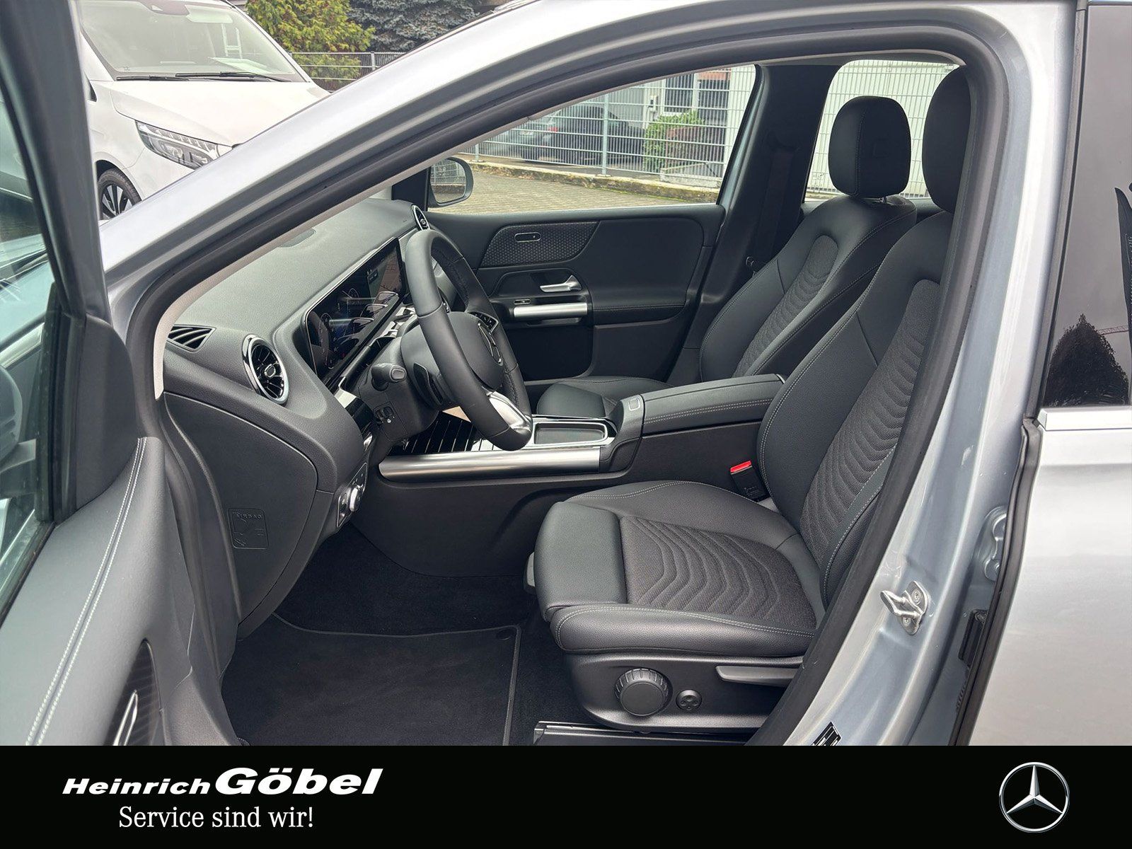 Fahrzeugabbildung Mercedes-Benz B 180 PROGRESSIVE*TOTWINKEL*KAM*LED*APPLE-CARPLA