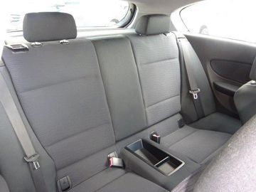 BMW 118 - 10