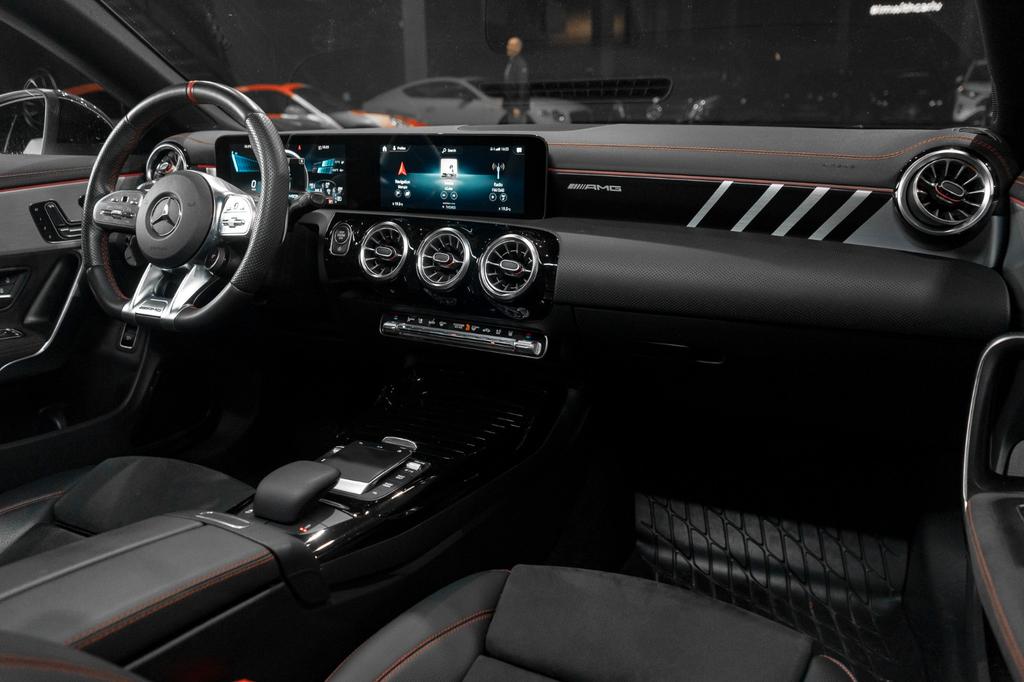 Mercedes-Benz CLA 35 AMG