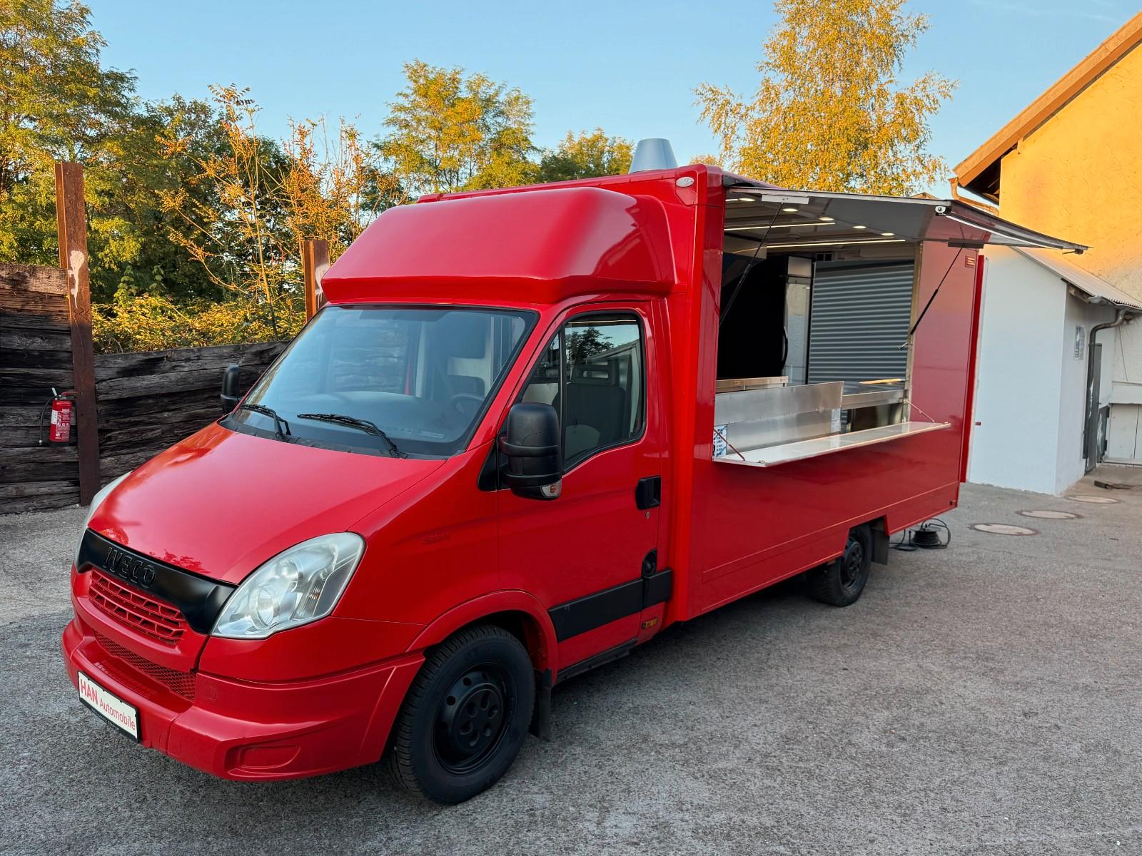 Iveco Foodtruck/ Imbisswagen - komplett ausgestattet