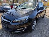 Opel Astra J Sports Tourer 150 Jahre Opel - Opel Astra 150 jahre mit Benzin-Antrieb