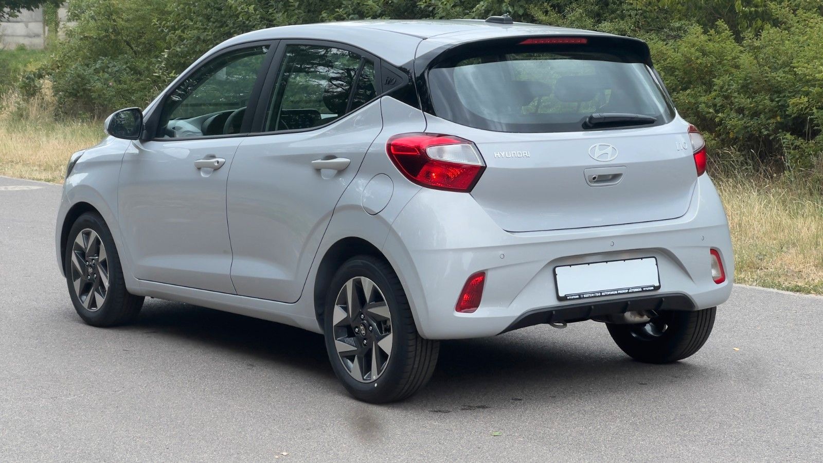 Fahrzeugabbildung Hyundai i10 Trend 1.0 AMT *Navi*RFKamera*PDC*Klima*