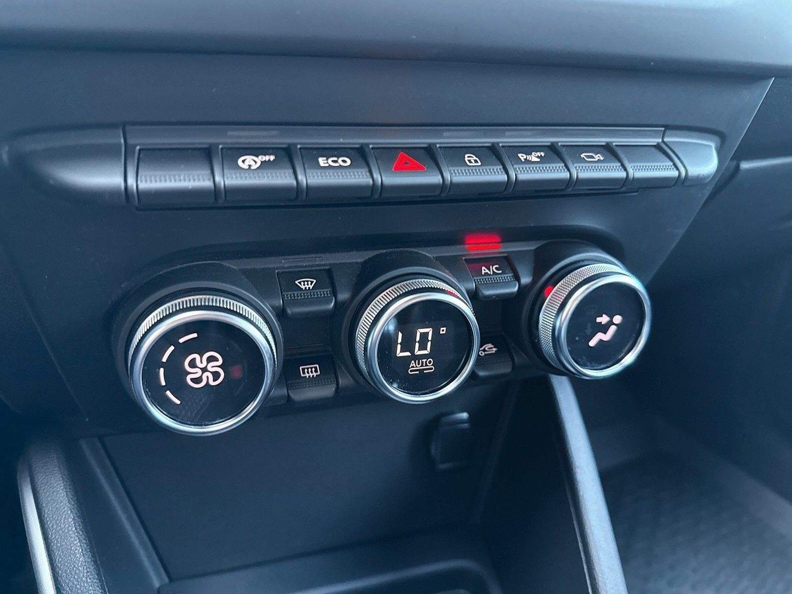 Fahrzeugabbildung Dacia Duster II Prestige *Kamera*Navi*DAB*Totwinkelass