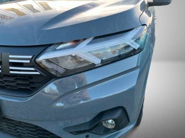 Fahrzeugabbildung Dacia Sandero Expression TCe 90