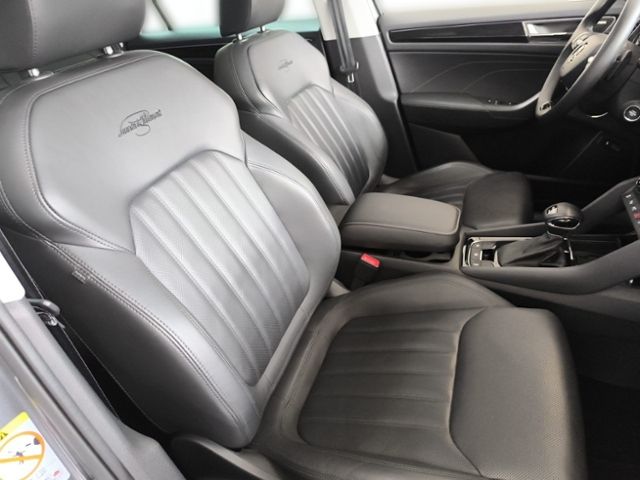 Fahrzeugabbildung SKODA Kodiaq 2.0 TDI DSG 4x4 Laurin & Klement AHK PANO
