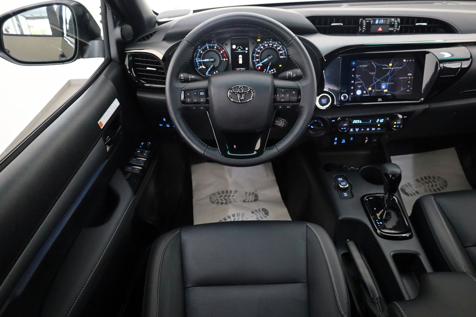 Fahrzeugabbildung Toyota Hilux Sport Invincible ,Navi,Kamera,Rollo