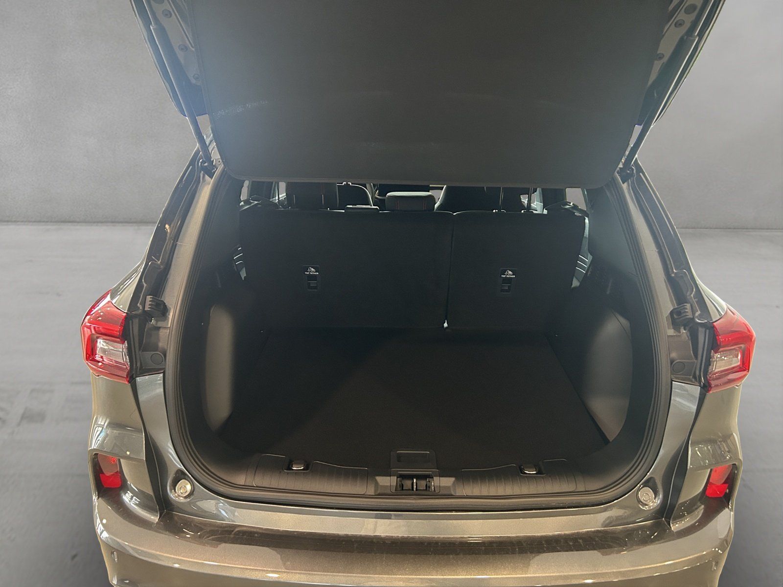 Fahrzeugabbildung Ford Kuga ST-Line 1,5 Automatik/5 Jahre Garantie