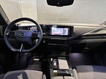 Fotografie 14 des Opel Astra Sports Tourer 1.2 Turbo Automatik GS