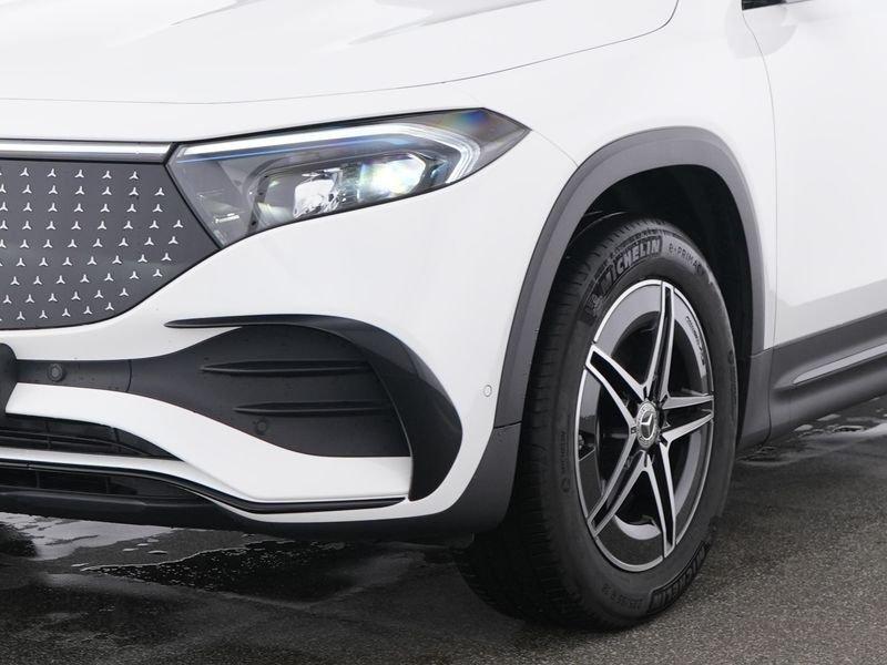Mercedes-Benz EQB 250 + AMG Night Pano/Sound/360/MBUX/Tot/LED