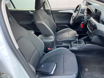 Ford Focus - 4